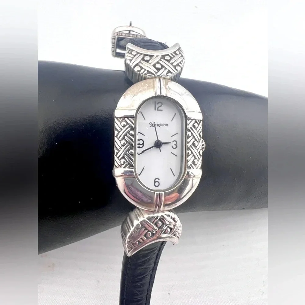 Brighton Bridgeport Woman's Quartz Watch Right Handed Leather Band New Battery.